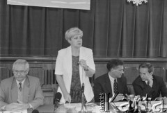 1995, Warszawa, Polska.
Konferencja prasowa kandydata na prezydenta RP Aleksandra Kwaśniewskiego, n/z od lewej: Jerzy Milewski, Danuta Waniek, Aleksander Kwaśniewski, Zbigniew Siemiątkowski.
Fot. Kacper M. Krajewski, zbiory Ośrodka KARTA