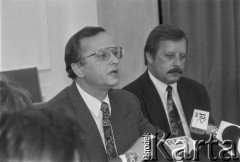 1995, Warszawa, Polska.
Konferencja prasowa ministra finansów Grzegorza Kołodki, n/z Grzegorz Kołodko.
Fot. Kacper M. Krajewski, zbiory Ośrodka KARTA