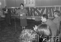 29.04.1995, Warszawa, Polska.
Uroczystość na Zamku Królewskim - wręczenie nagród laureatom dorocznego konkursu historycznego dla młodzieży szkół średnich, zorganizowanego przez redakcję 