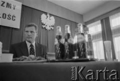 1995, Warszawa, Polska.
Konferencja prasowa kandydata na prezydenta RP Aleksandra Kwaśniewskiego, n/z Aleksander Kwaśniewski.
Fot. Kacper M. Krajewski, zbiory Ośrodka KARTA