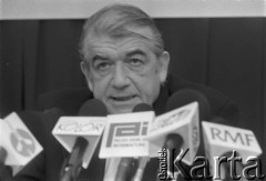 1995, Warszawa, Polska.
Konferencja prasowa liderów Partii Republikanie, na zdjęciu prof. Zbigniew Religa.
Fot. Kacper M. Krajewski, zbiory Ośrodka KARTA