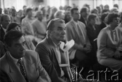Sierpień 1995, Radzymin k/Warszawy, Polska.
Uroczyste obchody 75 rocznicy Bitwy Warszawskiej, na zdjęciu uczestnicy konferencji prasowej z udziałem Prezydenta RP Lecha Wałęsy.
Fot. Kacper M. Krajewski, zbiory Ośrodka KARTA