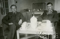 Marzec 1946,Westerland/Sylt, Niemcy.
Żołnierze 174 Baterii 58 Pułku Artylerii Przeciwlotniczej wchodzącej w skład 11 Dywizji Pancernej Wielkiej Brytanii, dowodzonej przez generała Georg'a Roberts'a.
Fot. NN, zbiory Ośrodka KARTA, album Zofii i Czesława Michalskich, przekazał Adam Pyrek

