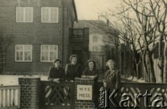 Marzec 1946,Westerland/Sylt, Niemcy.
Przed mesą wojskową.
Fot. NN, zbiory Ośrodka KARTA, album Zofii i Czesława Michalskich, przekazał Adam Pyrek

