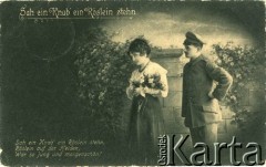 Ok. 1919, Niemcy.
Portret mężczyzny w mundurze żołnierskim i kobiety w białej bluzce, ciemnej spódnicy i koralach na szyi, w ogrodzie pełnym kwiatów. Zdjęcie wykonane w atelier fotograficznym. Podpis i wierz w języku niemieckim. Na odwrocie tekst w języku niemieckim. Karta wysłana 27.11.1919. 
Fot. NN, zbiory Ośrodka KARTA, kolekcja Ryszarda Łopatki