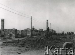 19.04.1940, Kurów. 
Zniszczone bombardowaniami miasto.
Fot. F. Krabicka, zbiory Ośrodka KARTA, udostępniła Agata Bujnowska