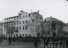 19.11.1939, Warszawa, Polska.
Pałac Lubomirskich przy pl. Żelaznej Bramy 10 róg Ptasia 3.
Fot. F. Krabicka, zbiory Ośrodka KARTA, udostępniła Agata Bujnowska