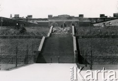 9.04.1940, Warszawa.
Cytadela - Brama Straceń.
Fot. F. Krabicka, zbiory Ośrodka KARTA, udostępniła Agata Bujnowska