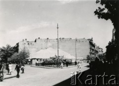 7.07.1940, Warszawa.
Cyrk Staniewskich przy na placyku u zbiegu Kruczej, Mokotowskiej i Piusa XI.
Fot. F. Krabicka, zbiory Ośrodka KARTA, udostępniła Agata Bujnowska