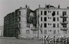 Maj 1940, Warszawa.
Kamienica w okolicach Pola Mokotowskiego.
Fot. F. Krabicka, zbiory Ośrodka KARTA, udostępniła Agata Bujnowska