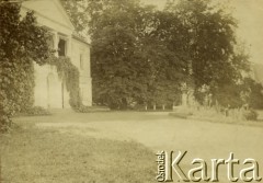 1910, Bystrampol, pow. Poniewież, gub. Kowno, Rosja.
Pałac dworski w stylu klasycystycznym.
Fot. NN, zbiory Ośrodka KARTA, udostępniła Barbara Krzystek