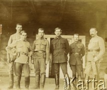 1916, Nowy Dwór, Polska.
I wojna światowa, żołnierze armii rosyjskiej, 3. z prawej stoi Władysław Zaleski.
Fot. NN, zbiory Ośrodka KARTA, udostępniła Barbara Krzystek