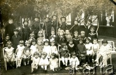 10.06.1933, Bydgoszcz, Polska. 
Zakończenie roku szkolnego.
Fot. NN, zbiory Ośrodka KARTA, przekazała Wiesława Grochola