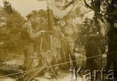 Pierwsza połowa lat 30. Polska.
Ćwiczenia wojskowe.
Fot. NN, zbiory Ośrodka KARTA, przekazała Wiesława Grochola