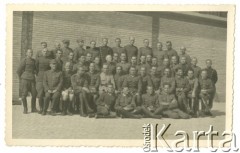 1940-1945, Prenzlau, Niemcy.
Kurs administracyjno-gospodarczy w Oflagu II A.
Fot. NN, zbiory Ośrodka KARTA, przekazała Wiesława Grochola