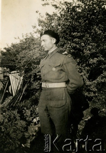 Czerwiec 1944, Wielka Brytania.
Zdjęcie ofiarowane Władysławowi Grocholi. Oryginalny podpis: 
