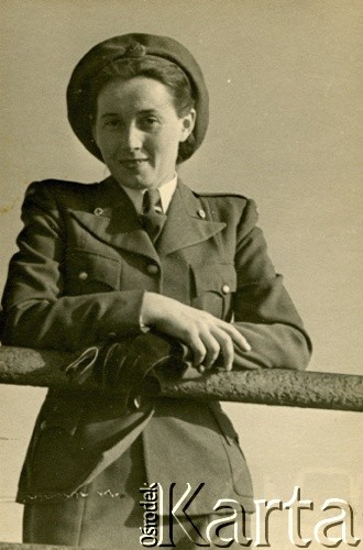 17.01.1944, Tel Aviv, Palestyna.
Portret Hanny Guziorskiej.
Fot. NN, zbiory Ośrodka KARTA, przekazała Wiesława Grochola