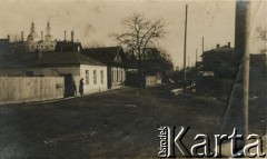 1915-1918, Połock, Białoruś.
Fragment miasta, w głębi po lewej wieże cerkwi św. Mikołaja.
Fot. NN, zbiory Ośrodka KARTA, przekazała Wanda Ustaszewska-Szamborska
