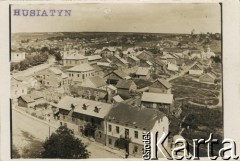 Przed 1939, Husiatyn, pow. Kopyczyńce, woj. tarnopolskie, Polska.
Panorama miasta.
Fot. NN, zbiory Ośrodka KARTA, przekazała Janina Kuszell