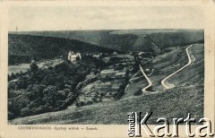 Przed 1939, Czerwonogród, woj. tarnopolskie, Polska.
Panorama miejscowości, w oddali widoczny zamek.
Fot. NN, zbiory Ośrodka KARTA, przekazała Janina Kuszell