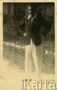 Lipiec 1946, Zakopane, woj. krakowskie, Polska.
Witold Staszkiewicz (1923-1950) podczas pobytu w Sanatorium Polskiego Czerwonego Krzyża, w którym leczył się na gruźlicę. 
Fot. NN, kolekcja Witolda Staszkiewicza, zbiory Ośrodka KARTA