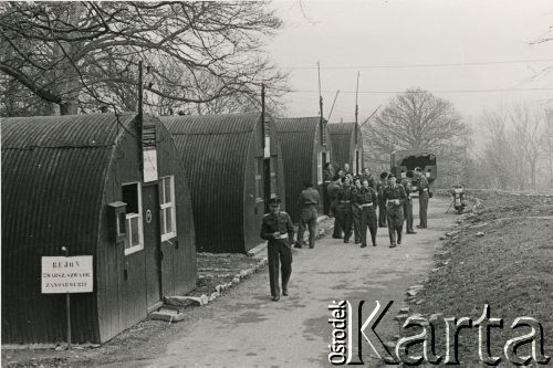 Ok. 1946-1947, Wielka Brytania.
Obóz wojskowy, baraki 2. Warszawskiego Szwadronu Żandarmerii.
Fot. NN, zbiory Ośrodka KARTA, udostępniła Anna Kołodziejska