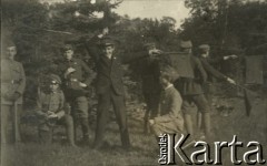 1920, Wileńszczyzna, Polska.
W środku stoi Tadeusz Szumański.
Fot. NN, zbiory Ośrodka KARTA, przekazał Emil Mieszkowski
