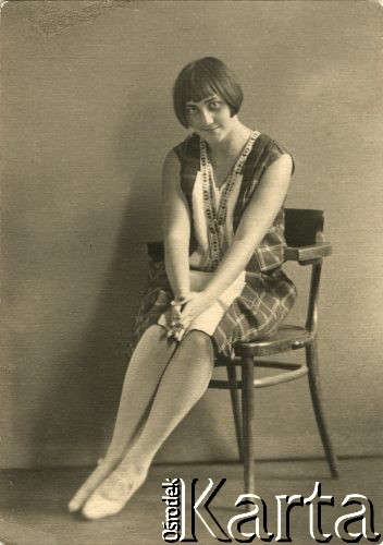 Wrzesień 1927, Wilno, Polska.
Portret kobiety.
Fot. NN, zbiory Ośrodka KARTA, przekazał Emil Mieszkowski