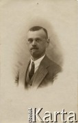 Początek XX wieku, brak miejsca.
Stanisław Pronaszko.
Fot. St. Brzozowski, zbiory Ośrodka KARTA, przekazał Emil Mieszkowski