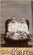 Ok. 1904, Warszawa, Polska pod zaborem rosyjskim.
Jerzy i Mieczysław, synowie Marii i Stanisława Pronaszko.
Fot. G. Linder, zbiory Ośrodka KARTA, przekazał Emil Mieszkowski