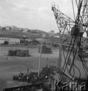 Lata 30., Rumunia lub Turcja.
Port i zabudowania portowe.
Fot. NN, kolekcja Witolda Lis-Olszewskiego, zbiory Ośrodka KARTA