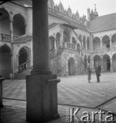 Lata 30., Baranów Sandomierski, Polska.
Zamek w Baranowie.
Fot. NN, kolekcja Witolda Lis-Olszewskiego, zbiory Ośrodka KARTA