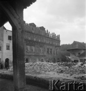Lata 30., Kazimierz Dolny nad Wisłą, Polska.
Kamienica Przybyłów.
Fot. NN, kolekcja Witolda Lis-Olszewskiego, zbiory Ośrodka KARTA