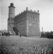 Lata 30., Sandomierz, Polska.
Ratusz.
Fot. NN, kolekcja Witolda Lis-Olszewskiego, zbiory Ośrodka KARTA