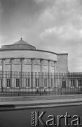 1930, Warszawa, Polska.
Sejm Rzeczypospolitej przy ulicy Wiejskiej.
Fot. NN, kolekcja Witolda Lis-Olszewskiego, zbiory Ośrodka KARTA