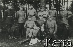 1919, Wileńszczyzna.
Pierwszy oddział partyzancki mjr Władysława Dąbrowskiego, 1. z lewej Władysław Laskowicz. 
Fot. NN, zbiory Ośrodka KARTA, przekazała Anna Kruczkowska