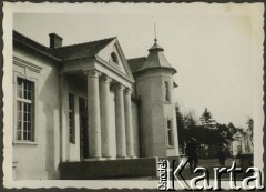1936, Zieliniec, pow. Września, woj. poznańskie, Polska.
Eklektyczny pałac Wilkoszewskich.
Fot. NN, zbiory Ośrodka KARTA, udostępnił Tomasz Kamiński