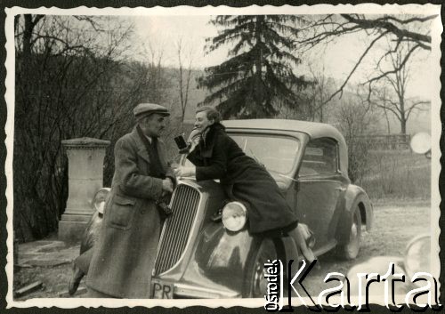 1937, Kurzany, pow. Brzeżany, woj. tarnopolskie, Polska.
Janina z domu Turzańska i Eugeniusz Kamińscy.
Fot. NN, zbiory Ośrodka KARTA, udostępnił Tomasz Kamiński