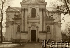 Lata 20., Warszawa, Polska.
Kościół kamedułów na Bielanach.
Fot. z albumu porucznika Jana Obłoczyńskiego z Batalionu Chemicznego WP, zbiory Ośrodka KARTA, przekazała Jolanta Woszczynin