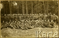 Lata 20., Warszawa, Polska.
Żołnierze Batalionu Chemicznego.
Fot. z albumu porucznika Jana Obłoczyńskiego z Batalionu Chemicznego WP, zbiory Ośrodka KARTA, przekazała Jolanta Woszczynin