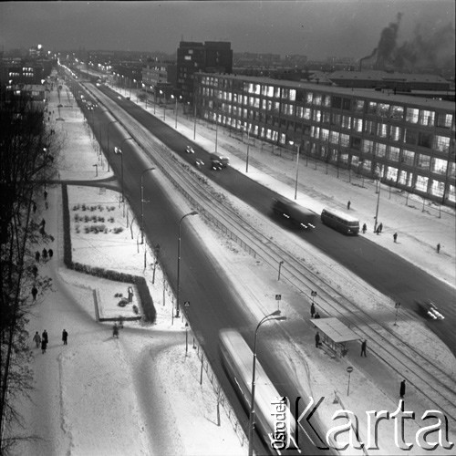 1971-1972, Warszawa, Polska.
Zakłady im. Róży Luksemburg od strony ul. Kasprzaka na Woli.
Fot. Lubomir T. Winnik, zbiory Ośrodka KARTA
