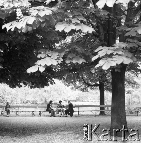 1972, Warszawa, Polska.
Park Ujazdowski.
Fot. Lubomir T. Winnik