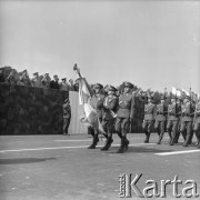 9.09.1973, Warszawa, Polska.
Promocja oficerów Wojska Polskiego na Pl. Zwycięstwa.
Fot. Lubomir T. Winnik, zbiory Ośrodka KARTA