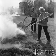 15.04.1973, Warszawa, Polska.
Czyn społeczny na Polu Mokotowskim.
Fot. Lubomir T. Winnik, zbiory Ośrodka KARTA