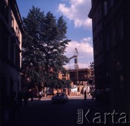 1973, Warszawa, Polska.
Odbudowa Zamku Królewskiego. Widok od strony ul. Świętojańskiej.
Fot. Lubomir T. Winnik, zbiory Ośrodka KARTA
