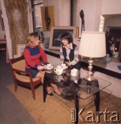 1973, Warszawa, Polska.
Salon przedsiębiorstwa państwowego handlującego dziełami sztuki i antykami 
