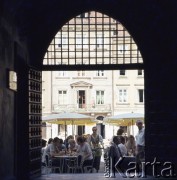 1972-1973, Warszawa, Polska.
Rynek Starego Miasta.
Fot. Lubomir T. Winnik, zbiory Ośrodka KARTA