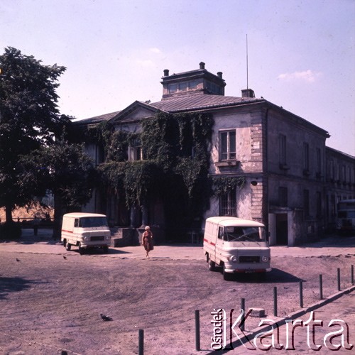 1973, Warszawa, Polska.
Pałacyk Sikorskiego przy ul. Srebrnej na Woli.
Fot. Lubomir T. Winnik, zbiory Ośrodka KARTA