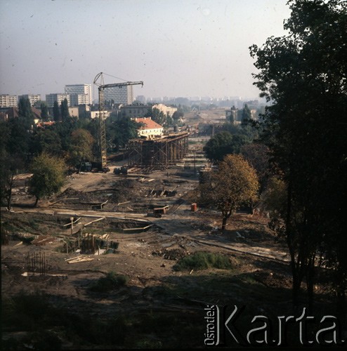1972, Warszawa, Polska.
Budowa Trasy Łazienkowskiej.
Fot. Lubomir T. Winnik, zbiory Ośrodka KARTA