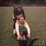 1972, Wisła, Polska.
Trening podczas zgrupowania kadry olimpijskiej bokserów.
Fot. Lubomir T. Winnik, zbiory Ośrodka KARTA